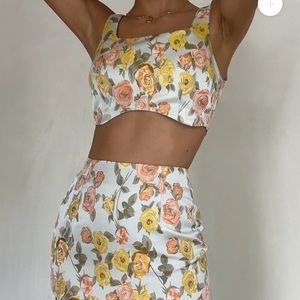 In the garden midi set Yellow The Label NWT